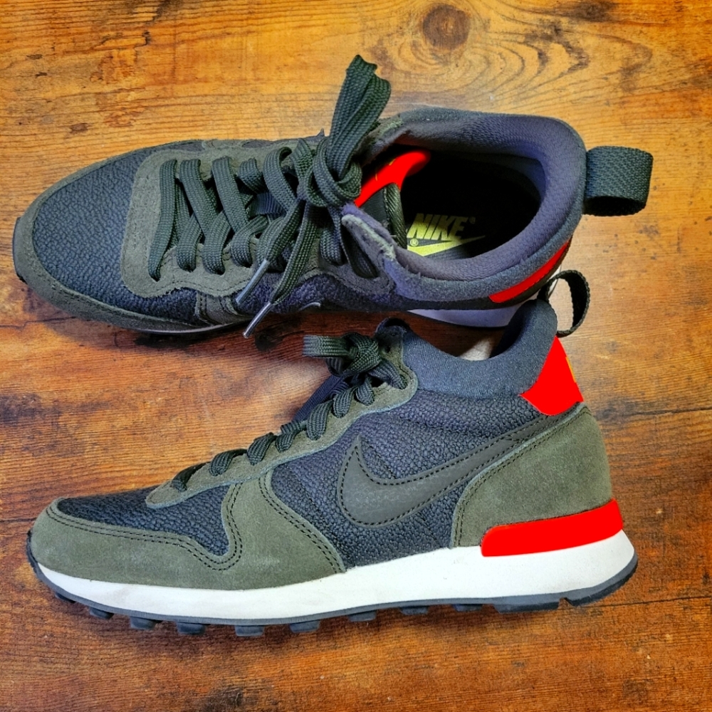 Nike Internationalist